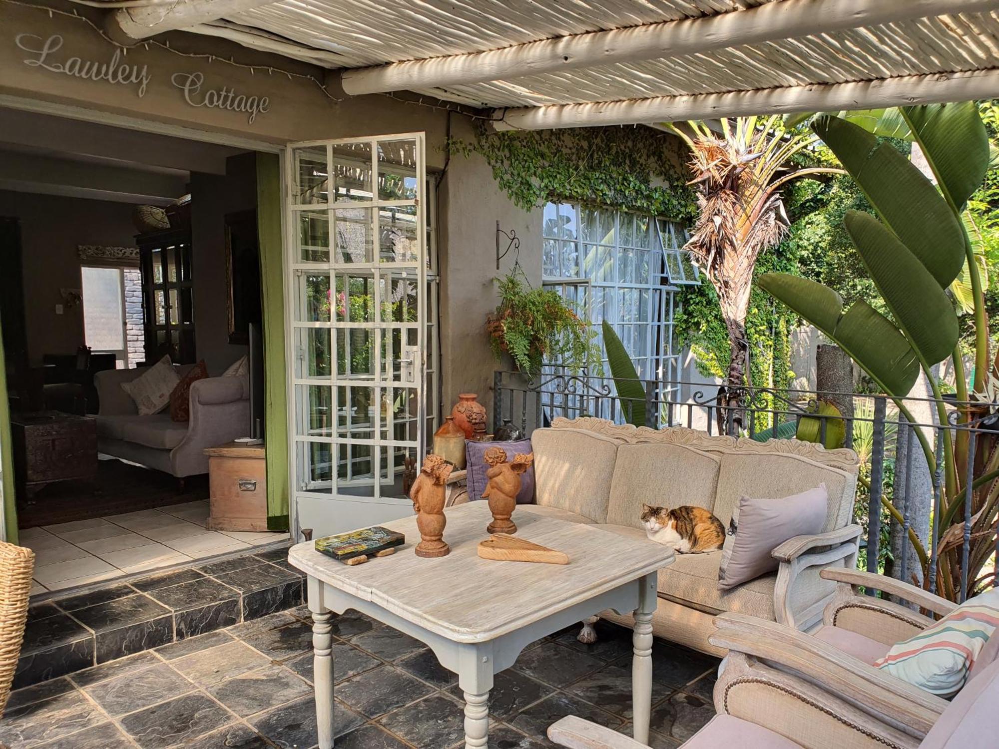 Waterhouse Guest Lodge In Waterkloof Преторія Номер фото