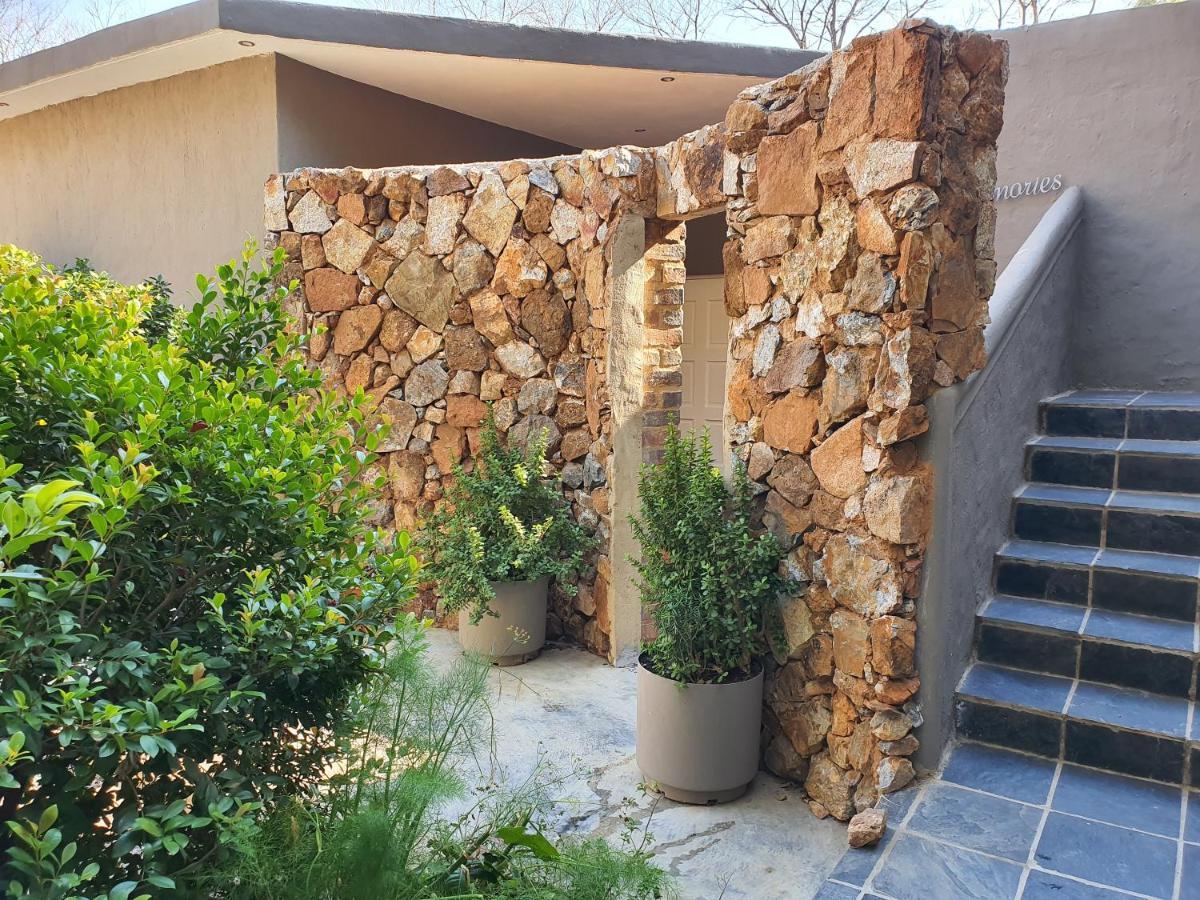 Waterhouse Guest Lodge In Waterkloof Преторія Екстер'єр фото