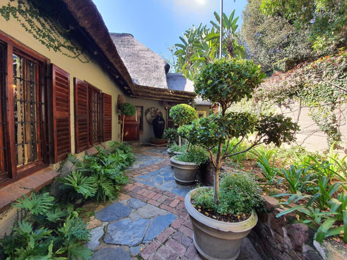 Waterhouse Guest Lodge In Waterkloof Преторія Екстер'єр фото